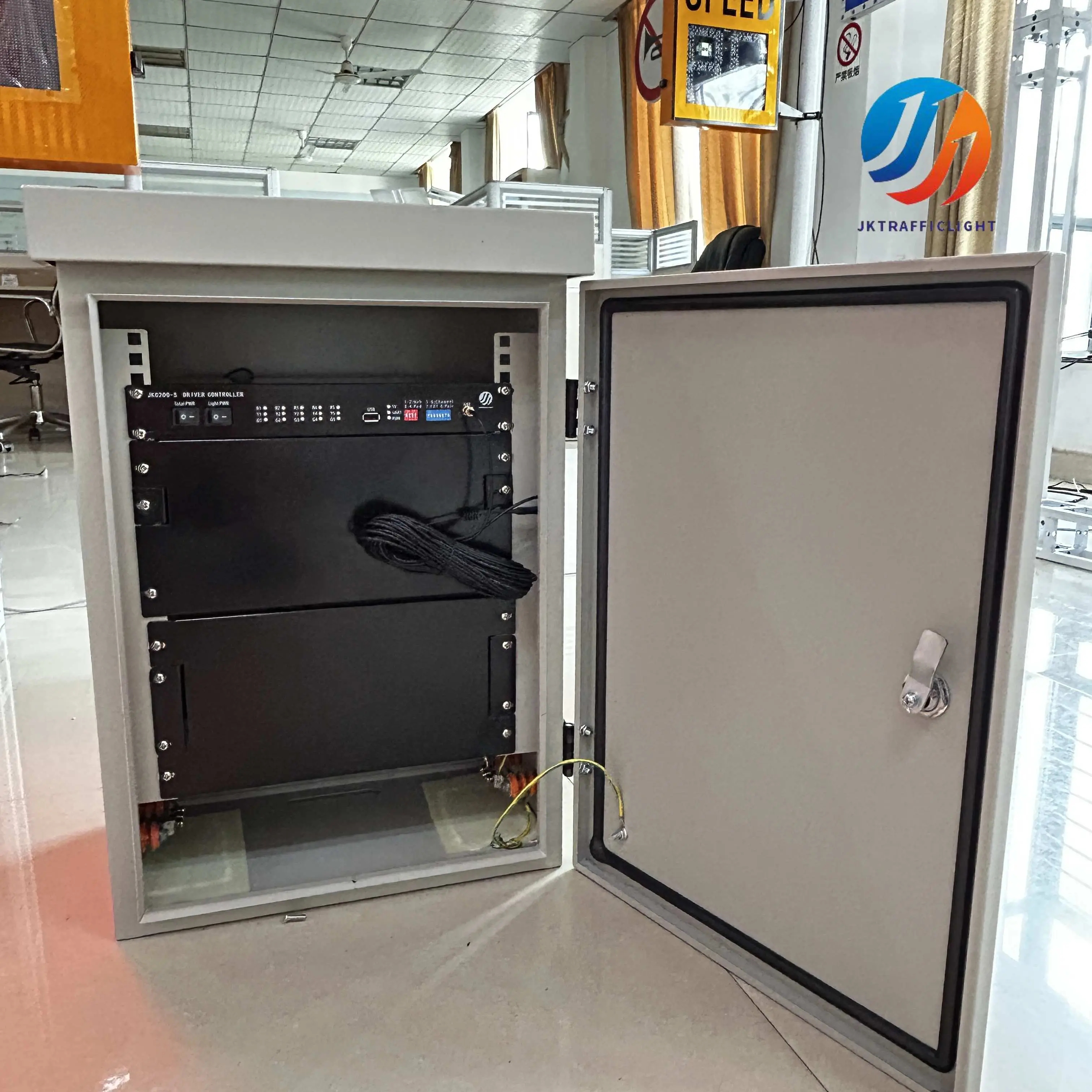 road traffic signal controller photo.jpg